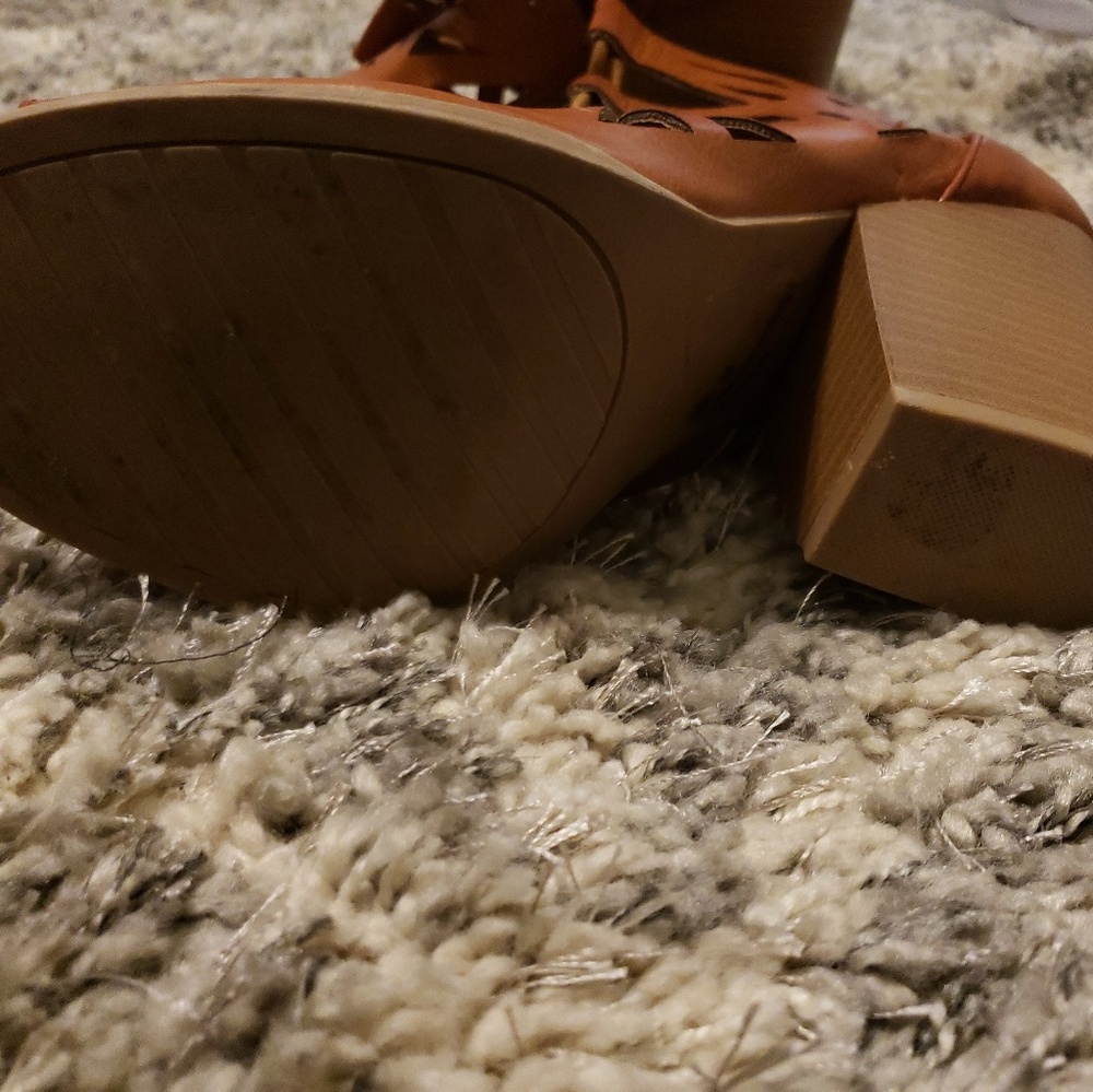 Leather lace up heel sandals - Picture 4 of 4